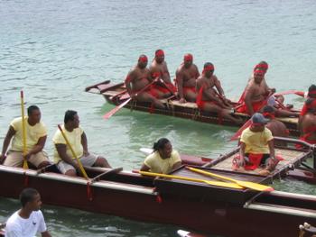 Das Team der Cook-Inseln (in rot)