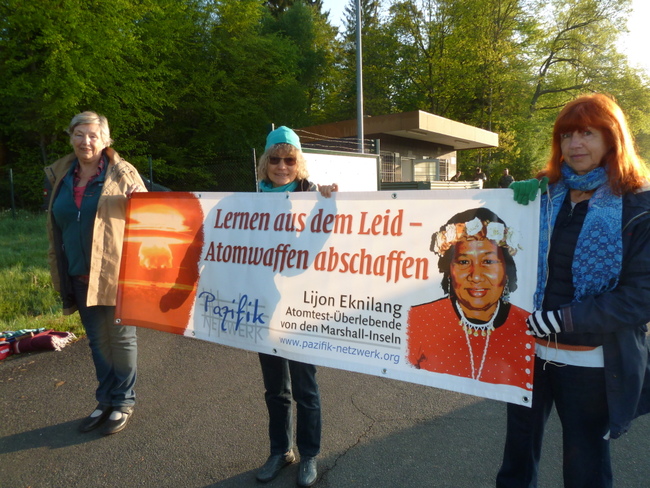 Pazifik-Netzwerk-Mitglieder beim Protest in Büchel, 2017
