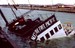 Die versinkende „Rainbow Warrior“ in Auckland/Neuseeland